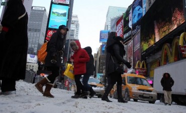 Muertos y vuelos suspendidos por ola polar en Estados Unidos