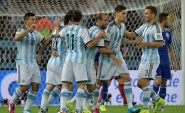 Argentina sufrió ante Bosnia, pero logró un valioso triunfo en su debut en el Mundial